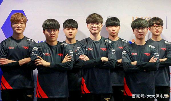 相比之下 相比之下