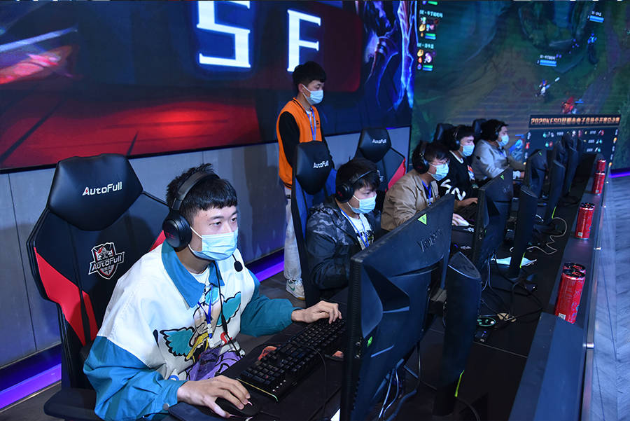 逐渐赶超传 逐渐赶超传