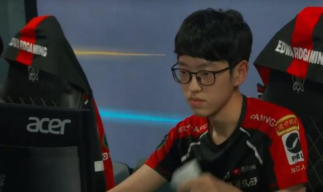 体育2022年02月12日《体育新闻》完整版