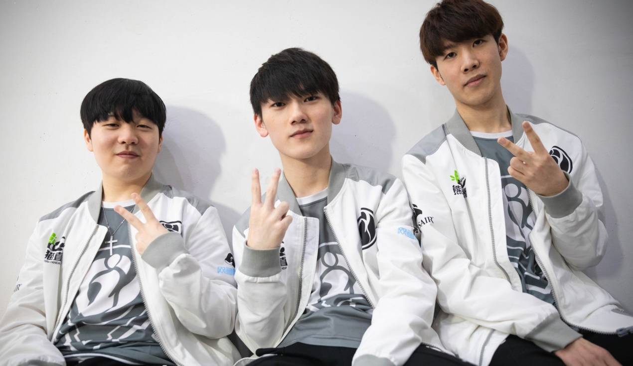 全队打出团 全队打出团